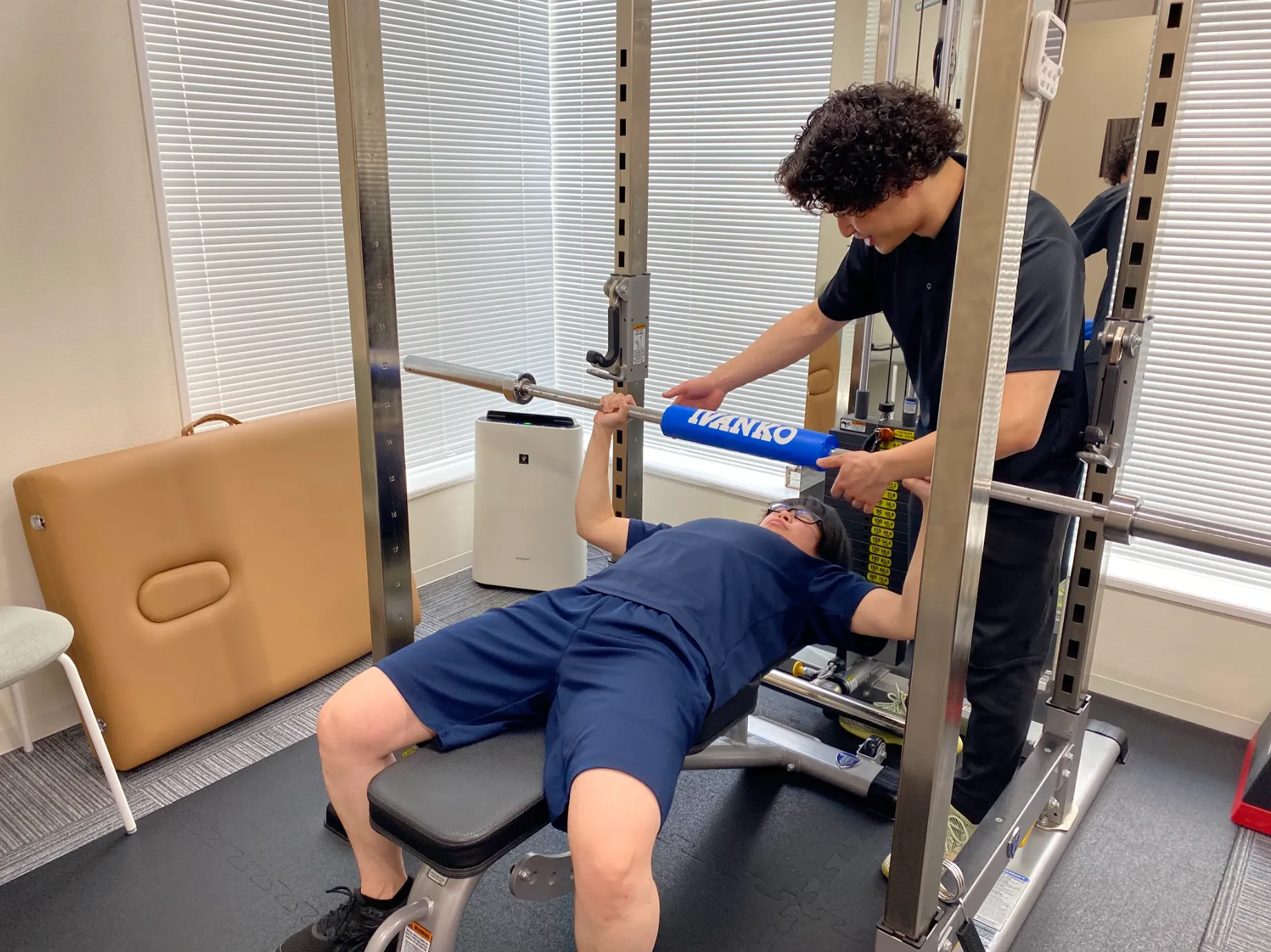 パーソナルジムRat横浜西口店でのトレーニング風景