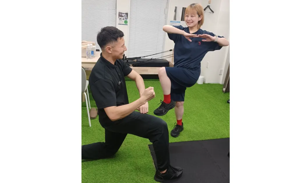 パーソナルジムRat横浜西口店でのトレーニングの様子2