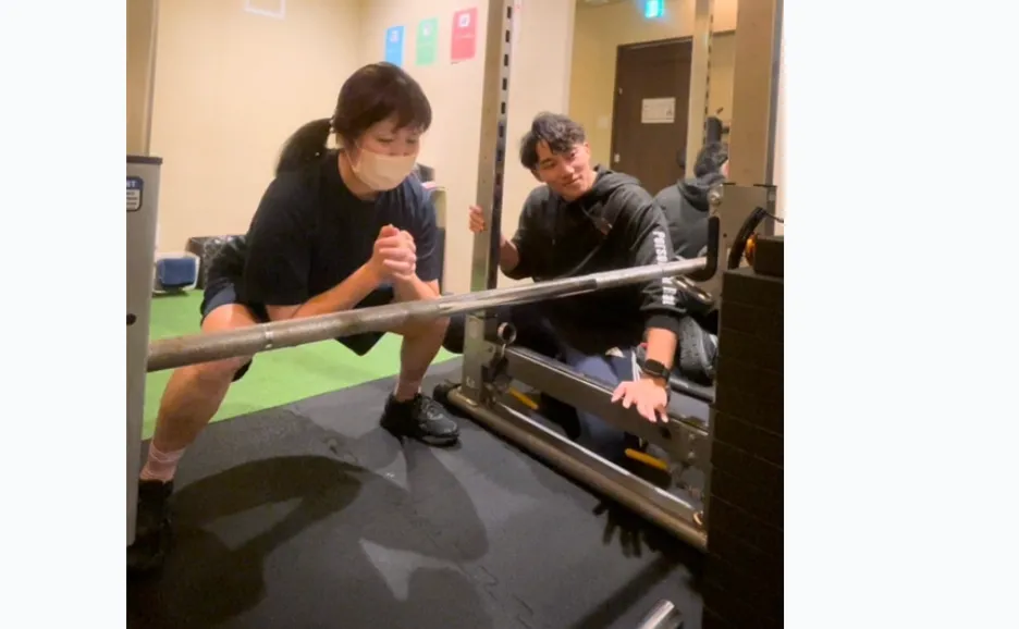 パーソナルジムRat名古屋栄店でのトレーニングの様子1